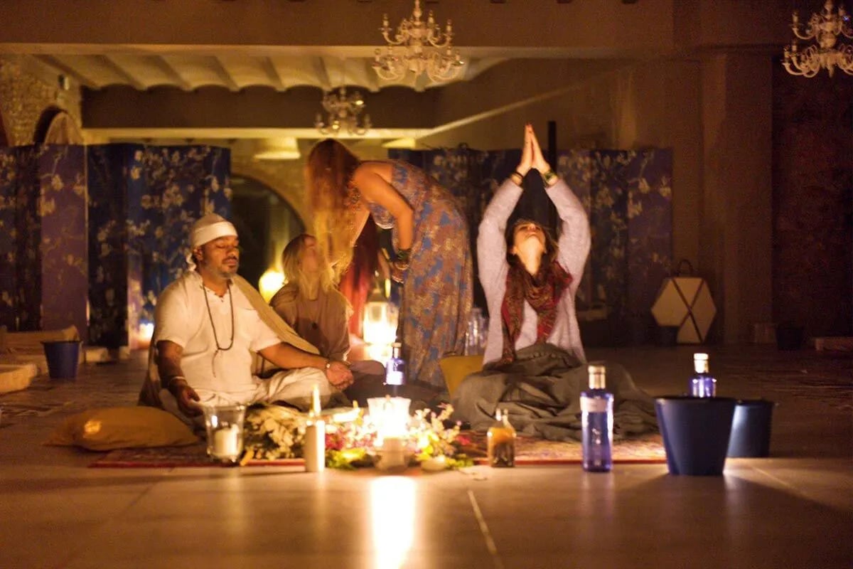 4-tägiger Holistic Ayahuasca Retreat – Petit Comitè Ed. mit Nilton Santi