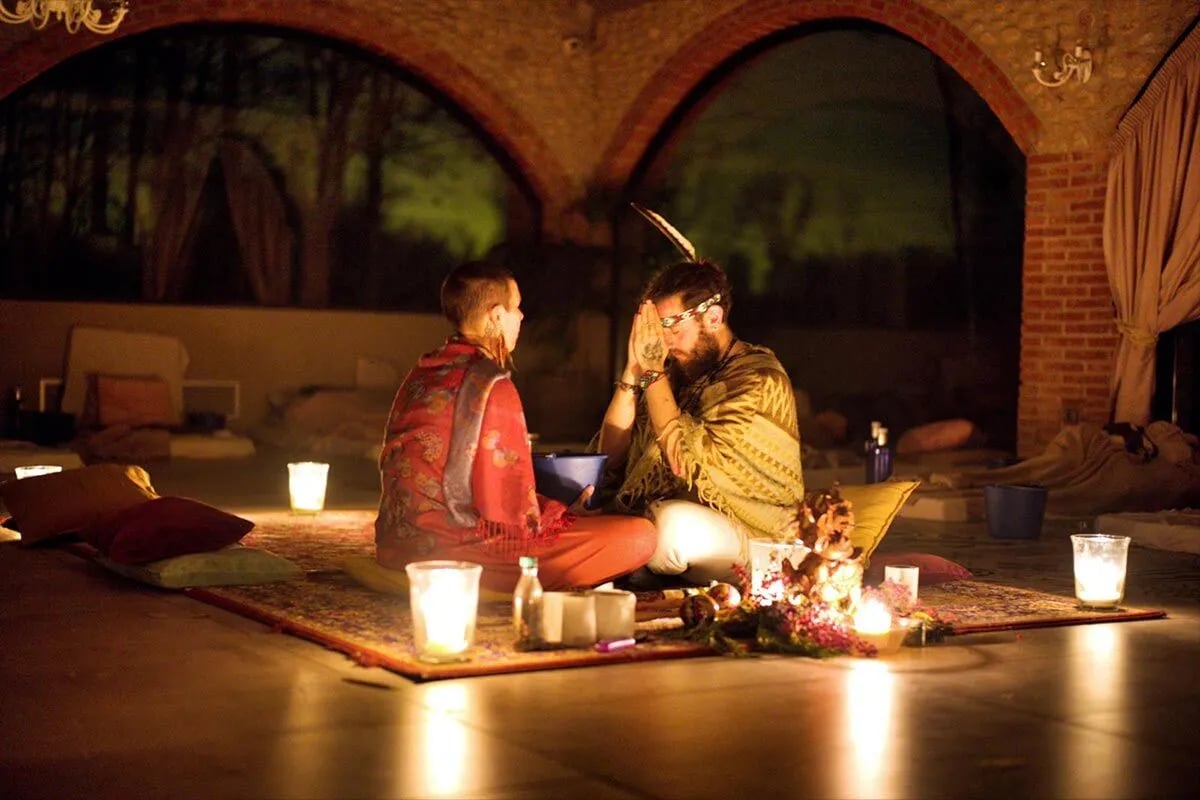 4-tägiger Holistic Ayahuasca Retreat – Petit Comitè Ed. mit Nilton Santi