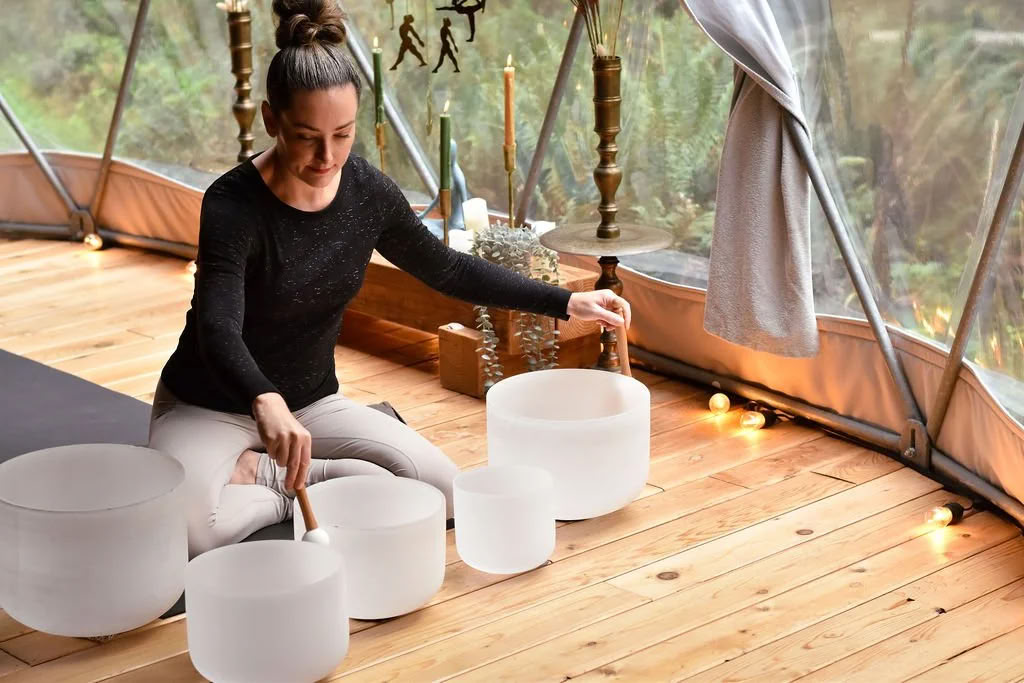 Sommer-Sonnenwende Yin und Klangbad — Nectar Yoga