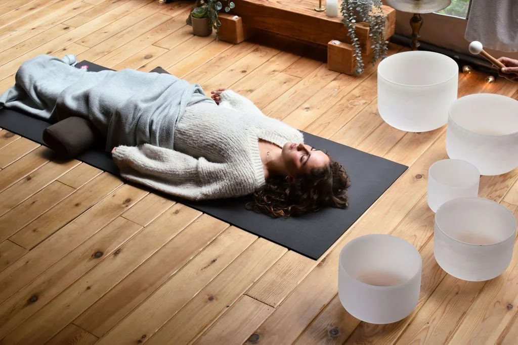 Sommer-Sonnenwende Yin und Klangbad — Nectar Yoga