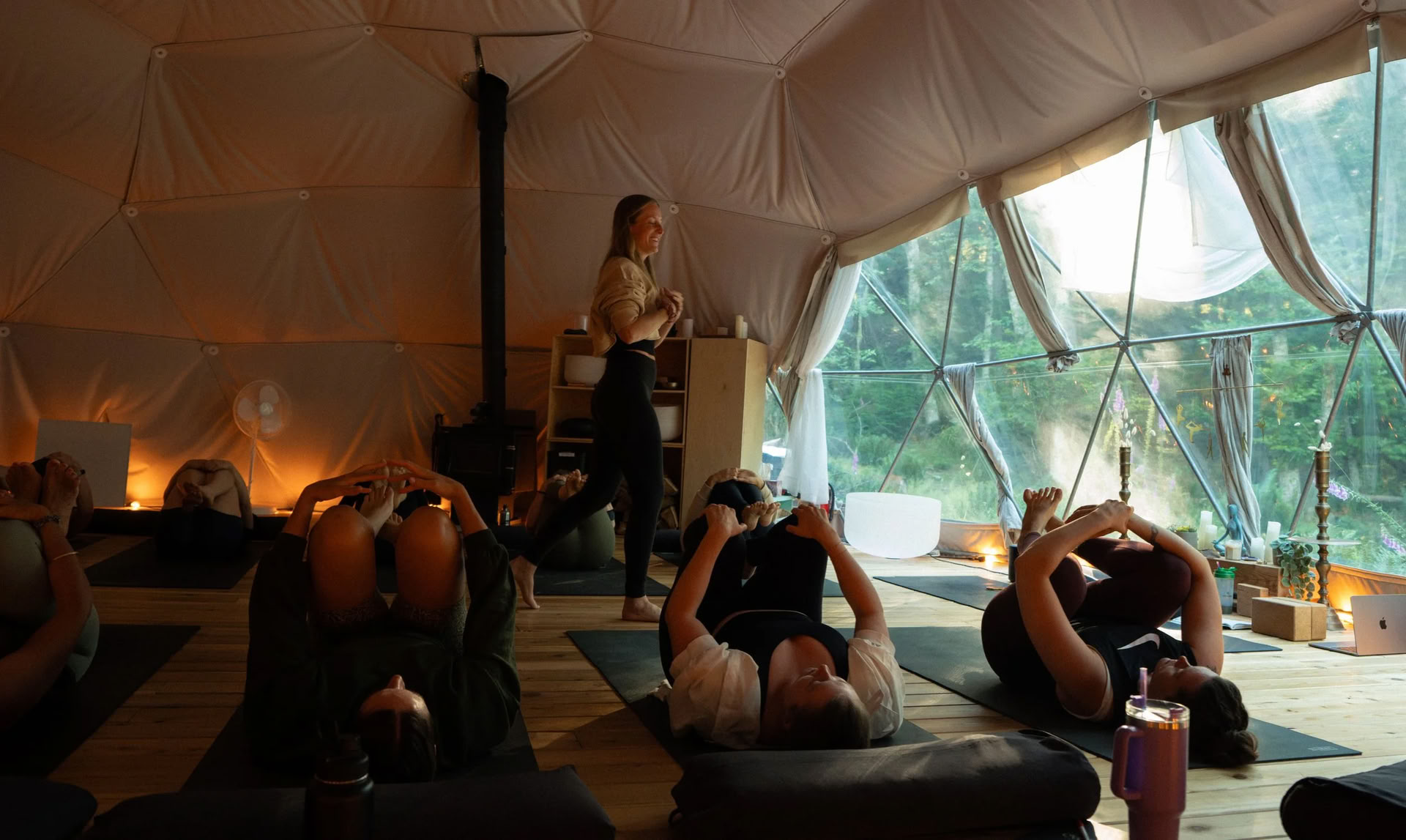 Evolve Retreat mit Mikaela Millington auf Bowen Island — Nectar Yoga