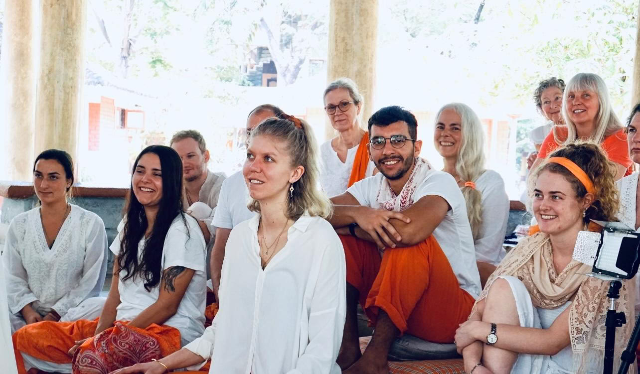 24. Jan. 21-tägiges Stilles Meditation-Detox-Ashram-Retreat Indien