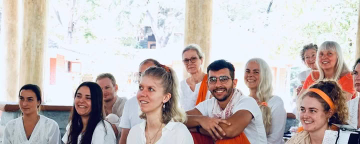 24. Jan. 21-tägiges Stilles Meditation-Detox-Ashram-Retreat Indien