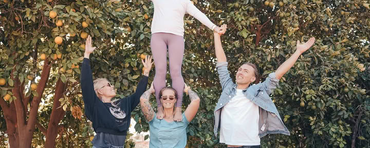 Inspirierendes AcroYoga-Retreat