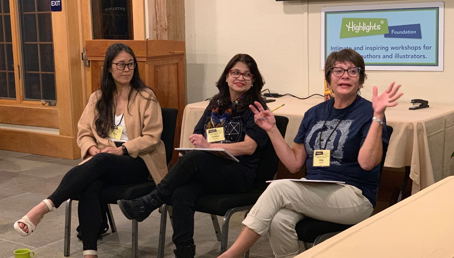 Community-Retreat mit Meg Medina: Feier von Latinx-Geschichten in Kinder- und Jugendliteratur