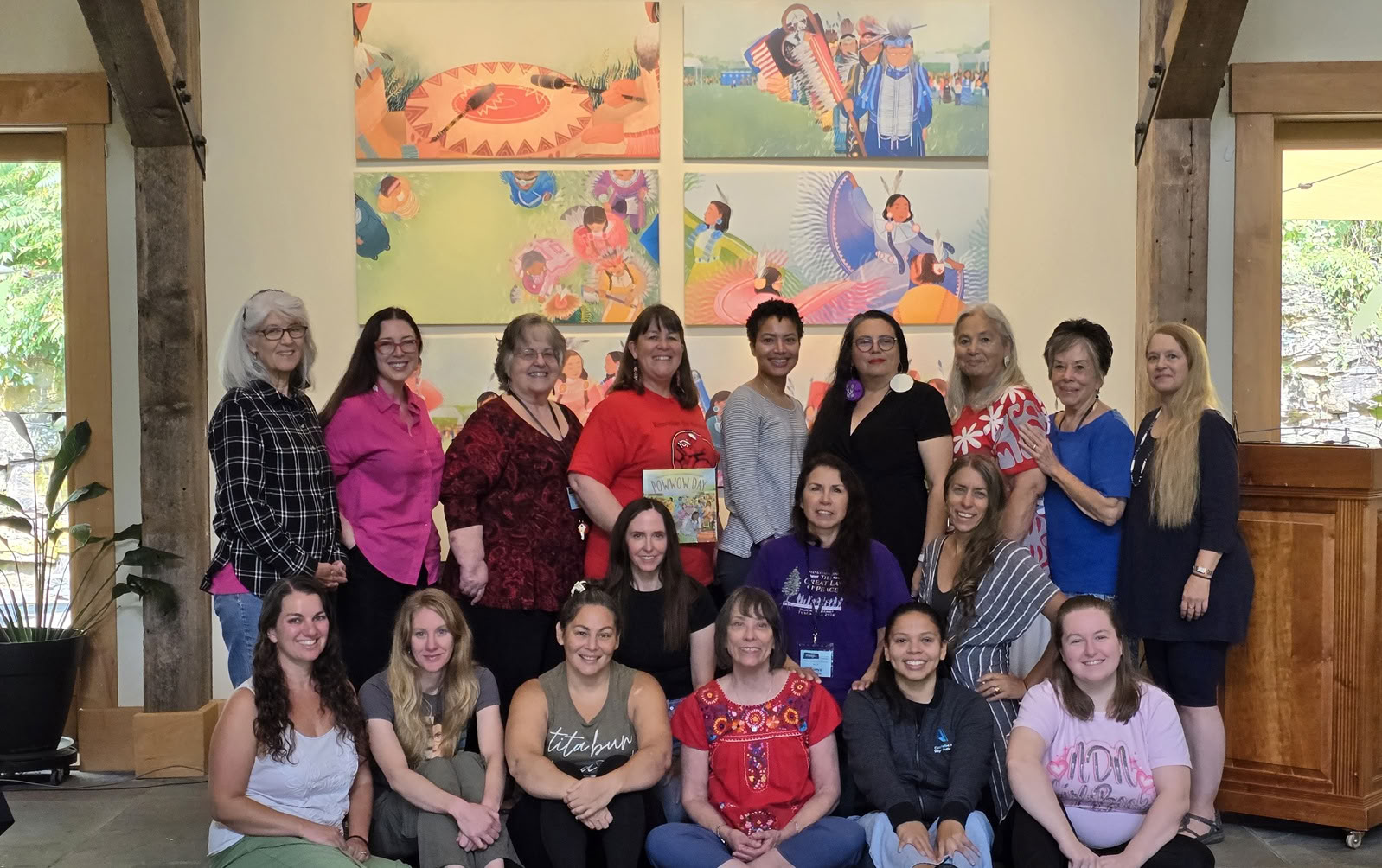 Community-Retreat mit Stacy Wells und Cameron Mukwa: Feier von Native- und Indigenous-Geschichten