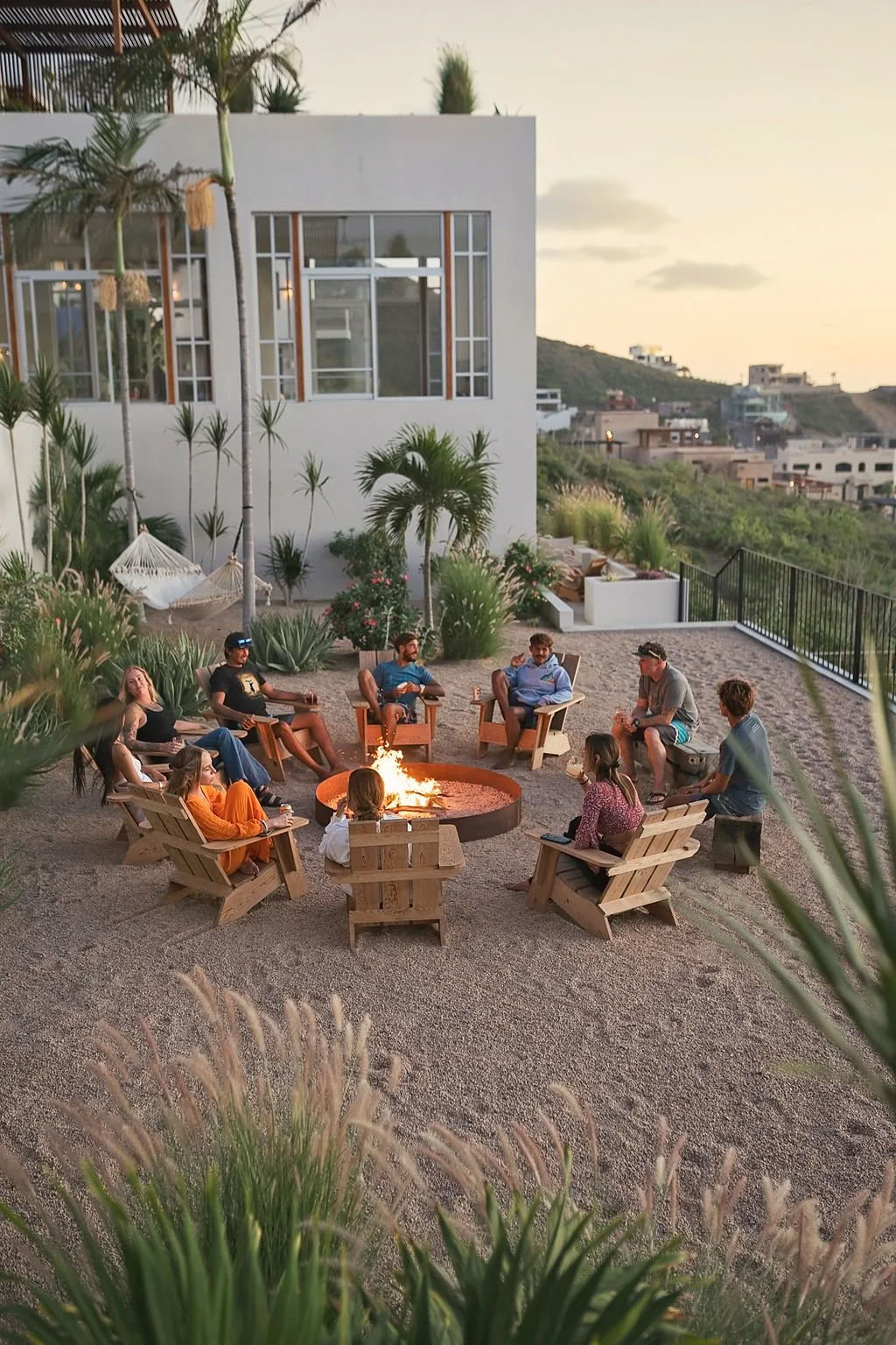 RISE Exklusives Yoga-Retreat für Lehrer: Hands-on-Assist-Training & Retreat mit Kate Moon