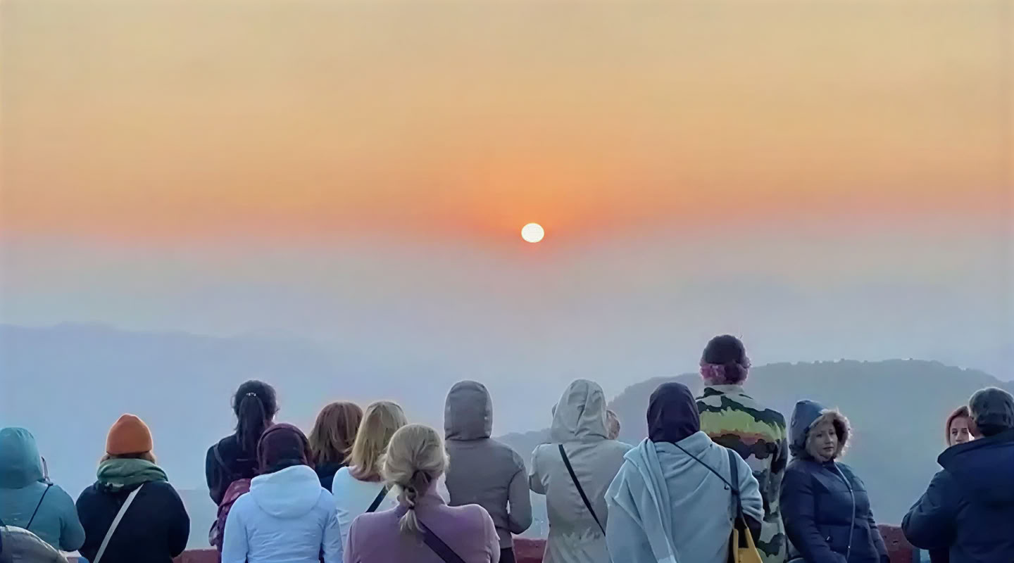 100-Stunden-Yogalehrer-Ausbildung in Rishikesh, Indien – Mai 2026