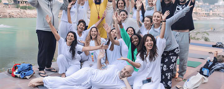 200-Stunden-Yoga-Lehrer-Ausbildungskurs in Rishikesh – 02. Aug. bis 27. Aug. 2026