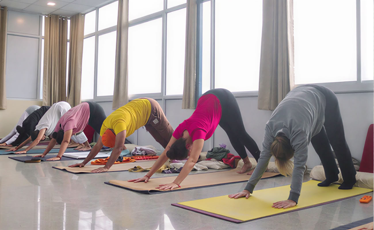 200-Stunden-Ayurveda-Yoga-Lehrerausbildung in Rishikesh, Indien