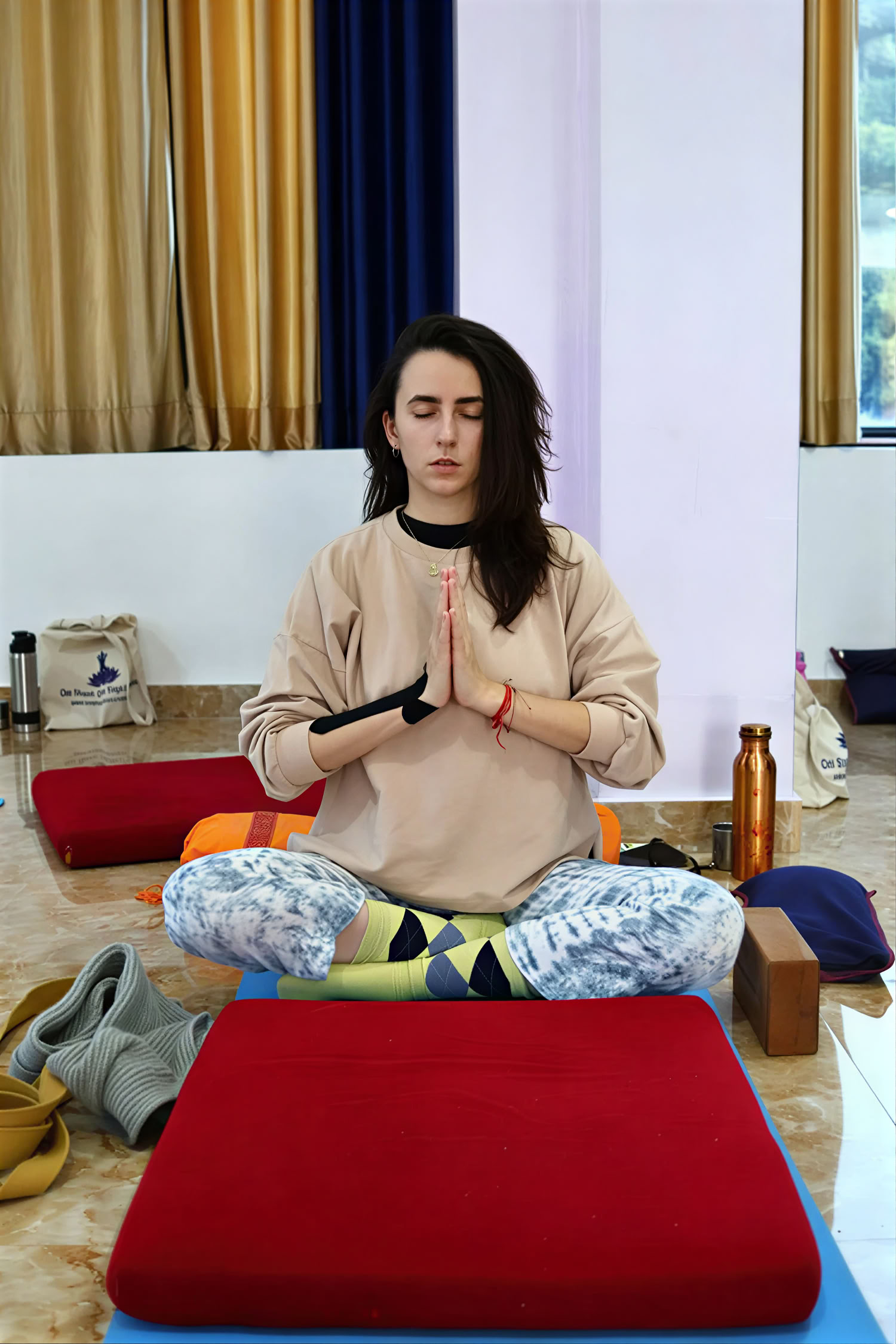 100-Stunden-Yoga-Lehrerausbildung in Rishikesh | Yoga für Anfänger