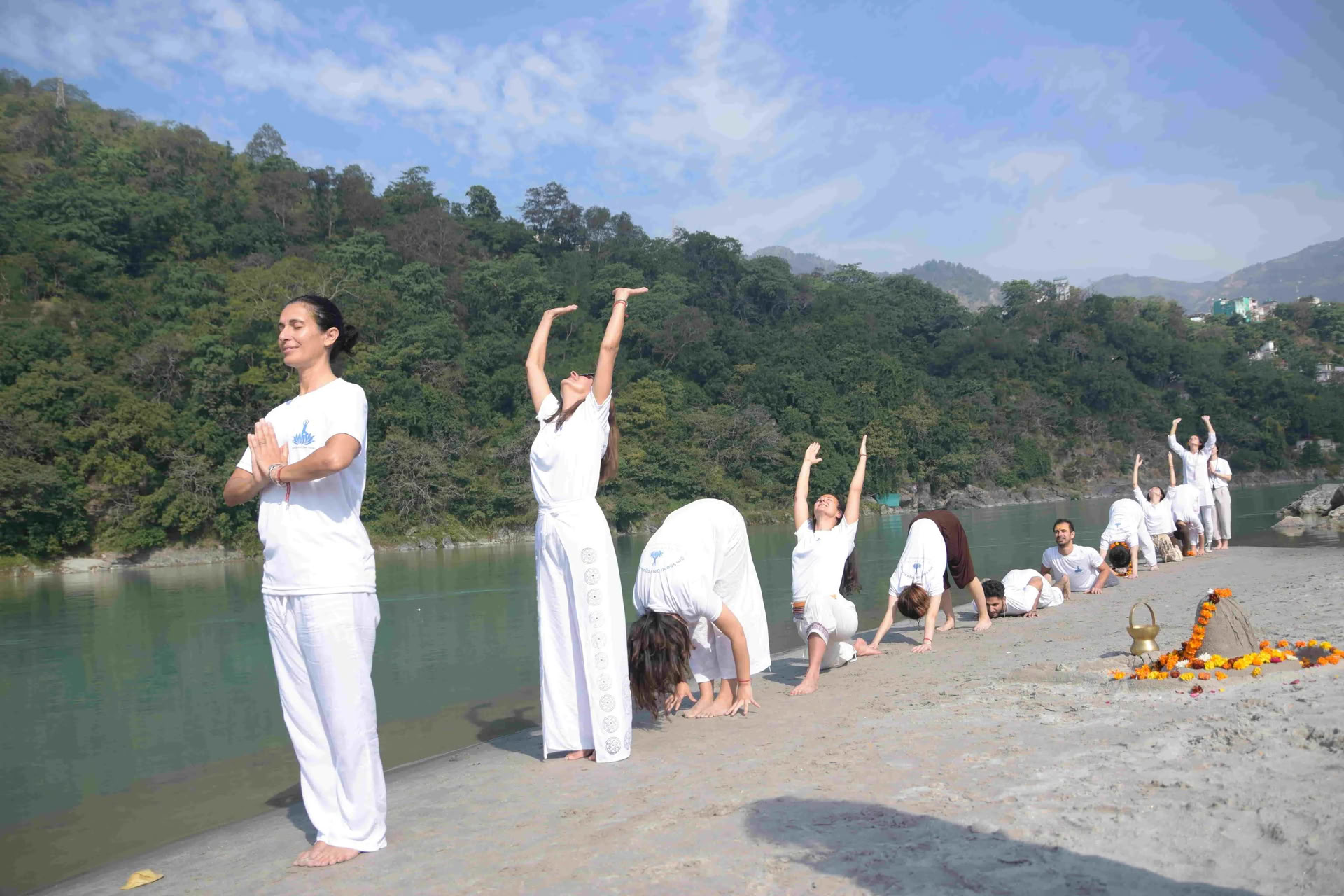 100-Stunden-Yoga-Lehrerausbildung in Rishikesh, Indien