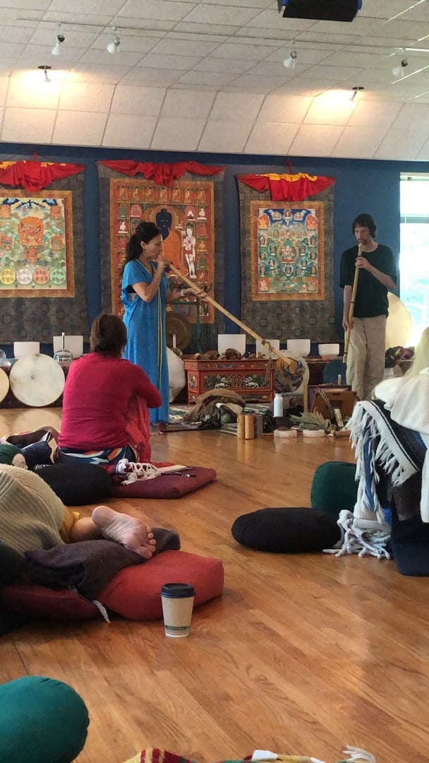 DRUM CIRCLE mit Rebecca Singer