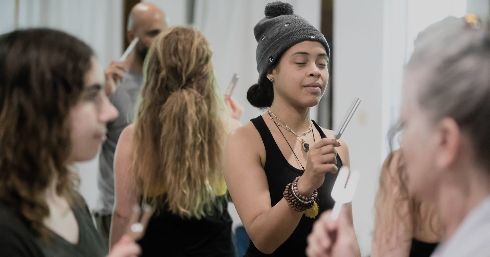 14. Jährliches Sage-Zertifizierungstraining - Modul 1: Die grundlegenden Prinzipien des SoundHealing von der alten schamanischen Tradition bis zur neuen Wissenschaft: gefolgt von Stimmgabelstudien