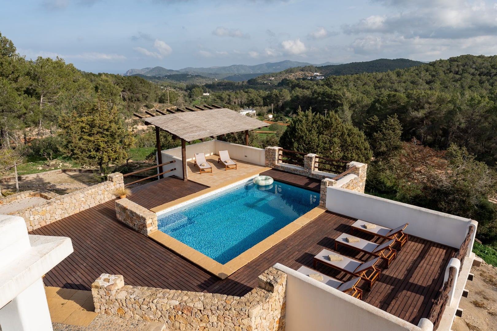 Ibiza Yoga- und Abenteuer-Retreat