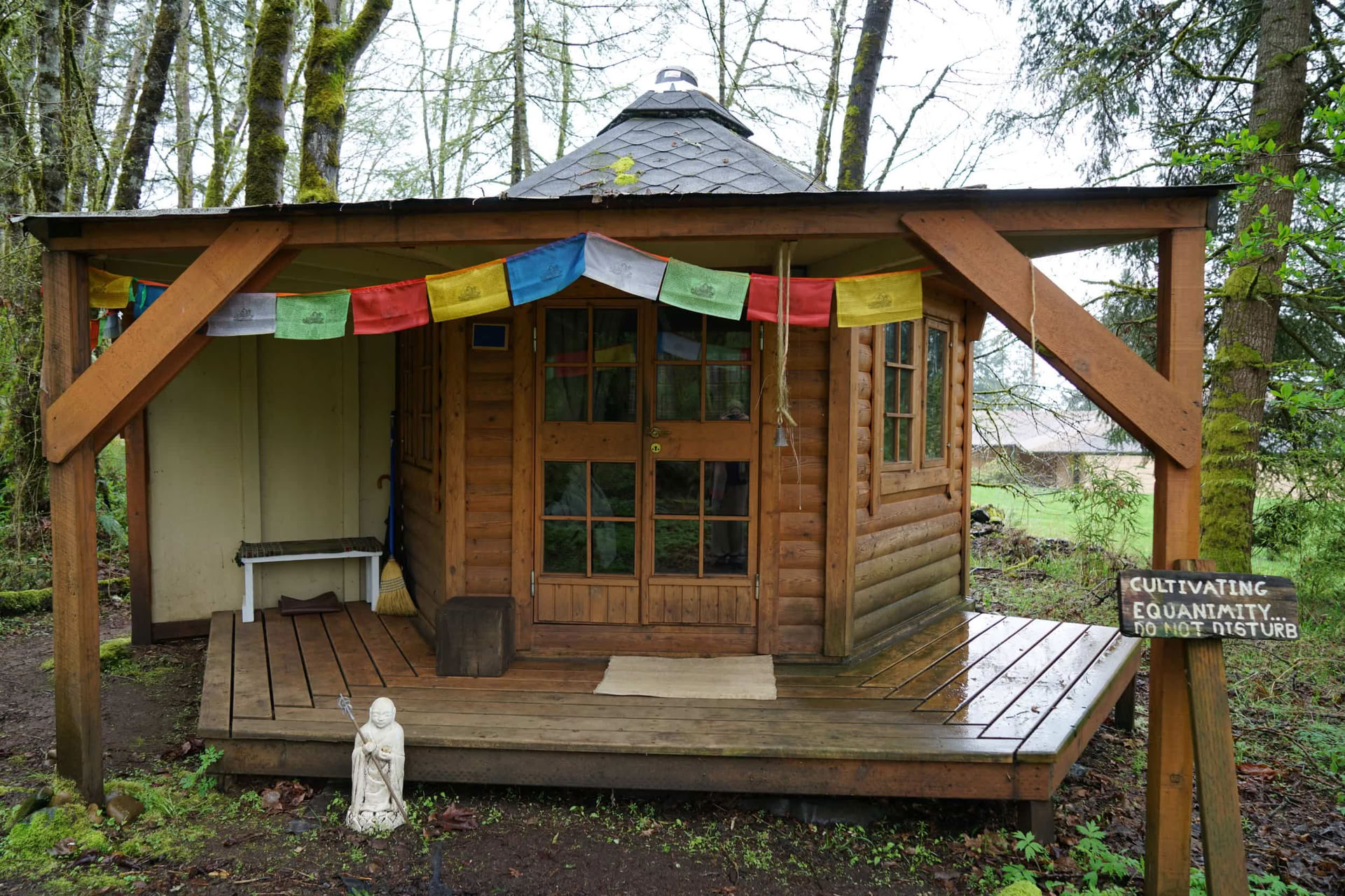 Meditations-Retreat-Hütte