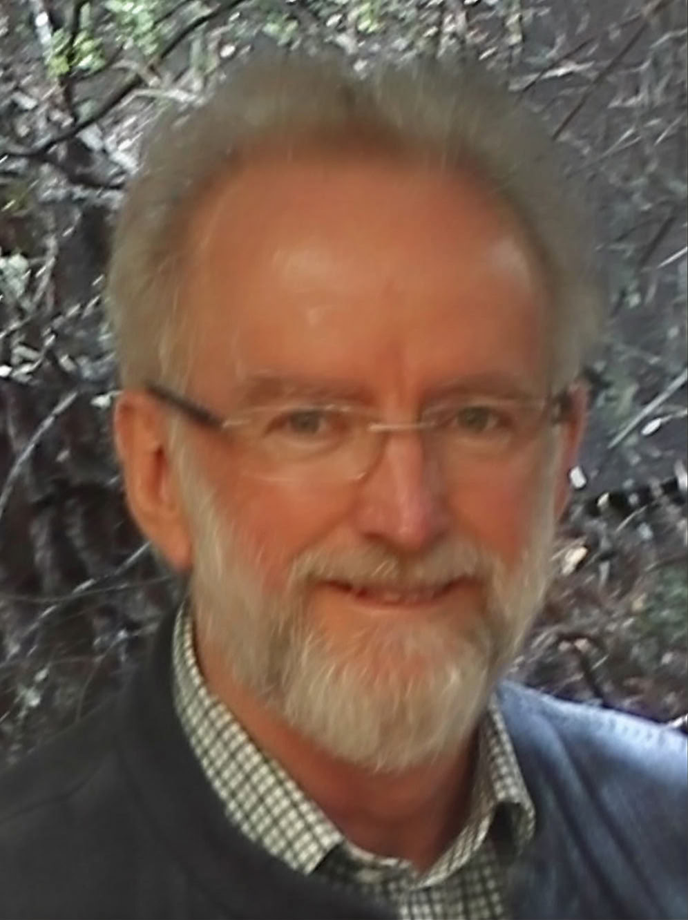 Acht-tägiges Retreat unter der Leitung von Steven Smith, unterstützt von Jake Davis