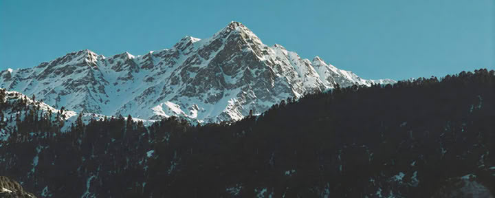 Heilige Hügel bis Goldene Horizonte: Dharamshala, Dalhousie & Amritsar-Pfad