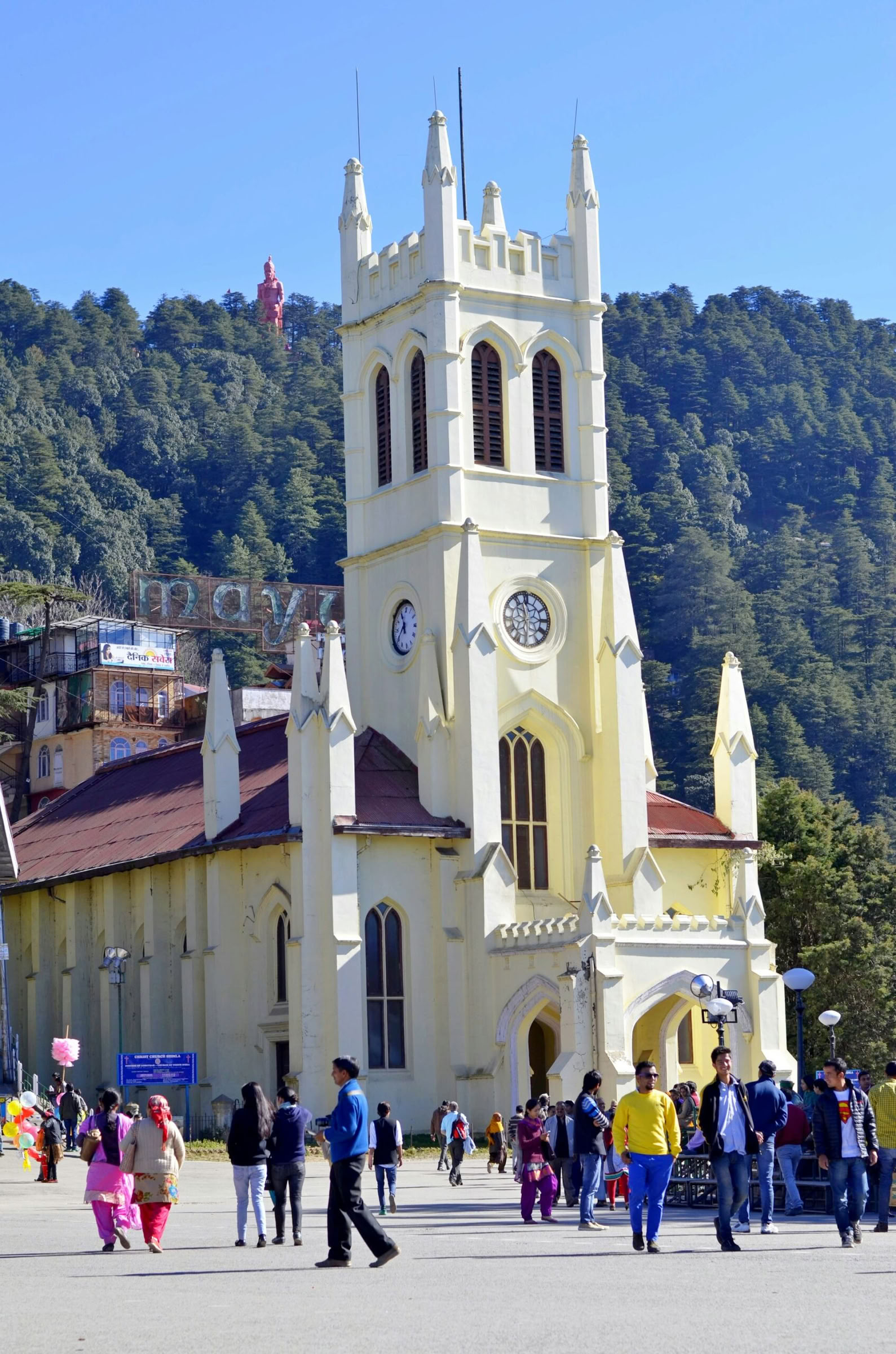 Obstgärten zu Waldpfaden: Thanedar, Sojha & Tirthan Langsamer Himalaya-Urlaub