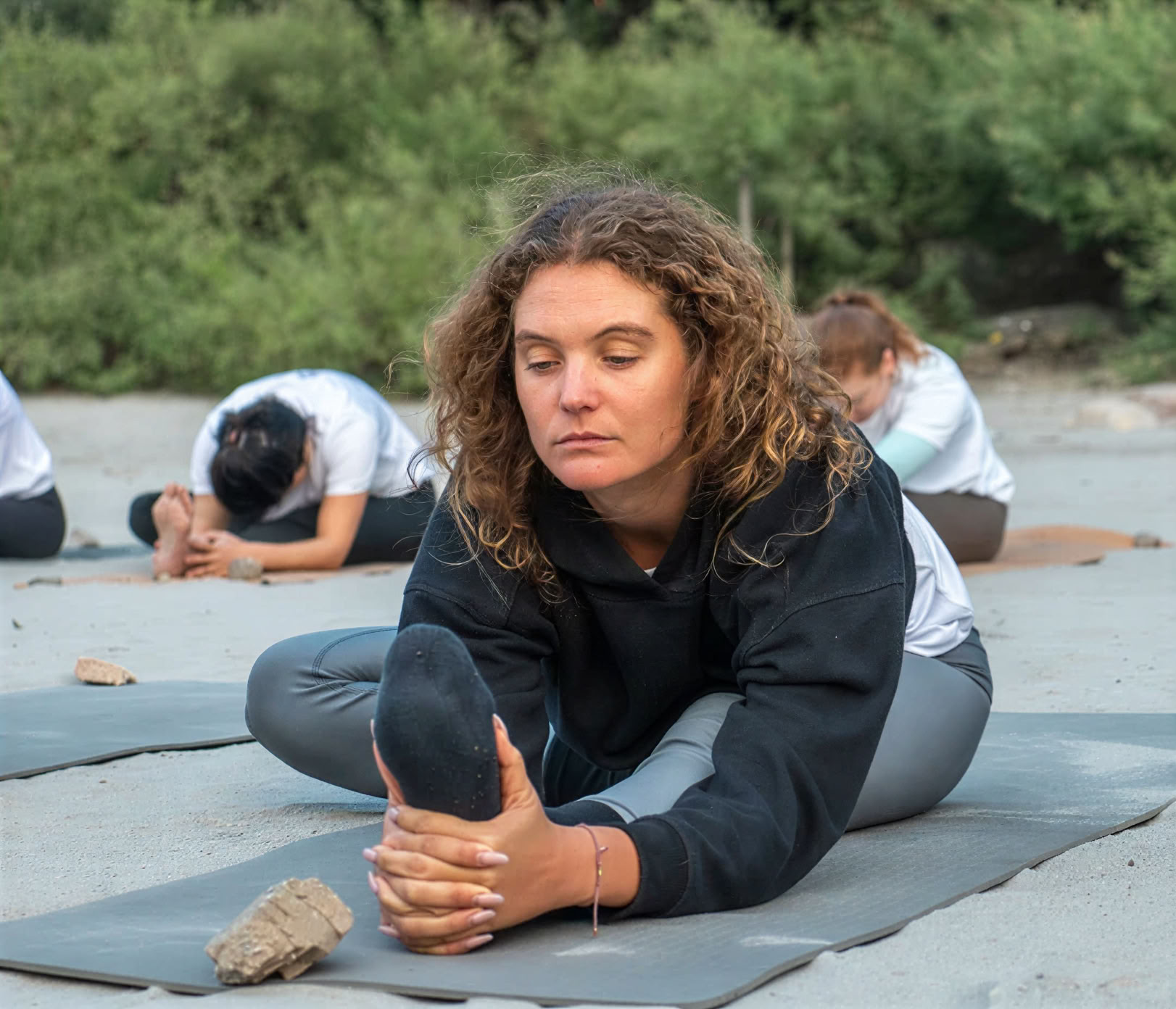 100-Stunden-Yoga-Lehrer*innen-Ausbildungsprogramm