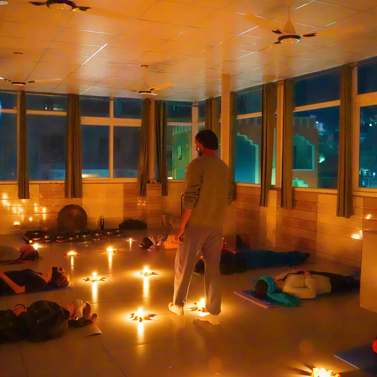 200-Stunden-Yoga-Lehrer-Ausbildungsprogramm
