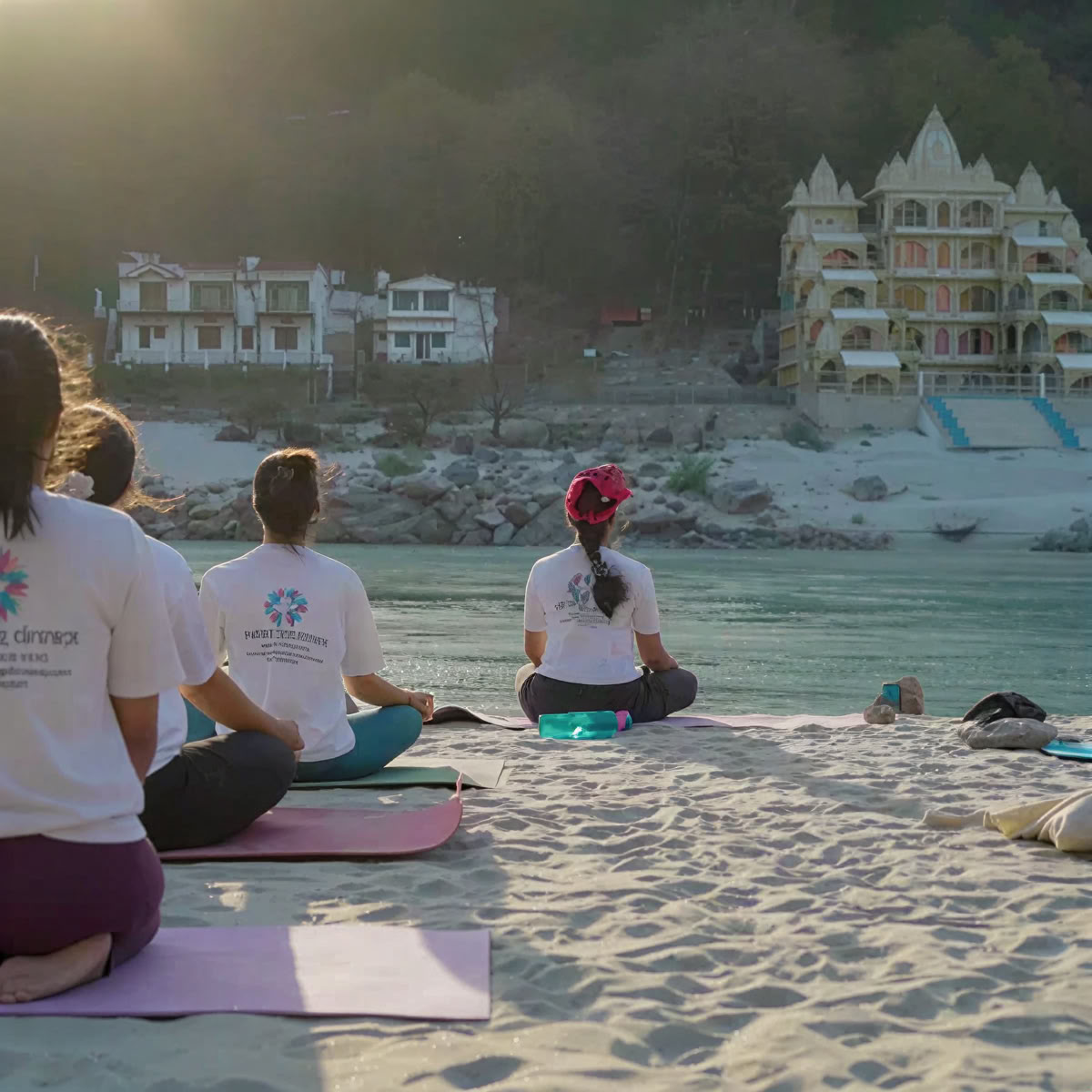 100-Stunden Yoga Lehrer Ausbildung in Rishikesh