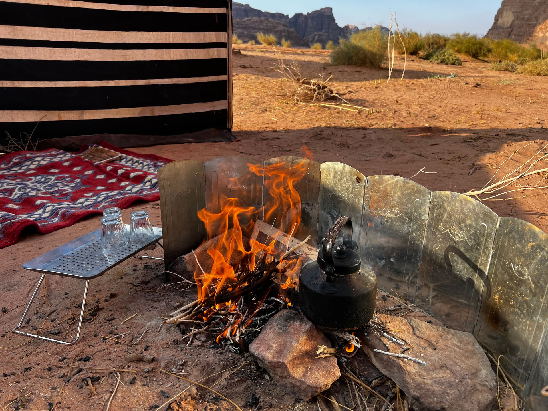 4-tägiges Kamel-Trekking-Abenteuer mit Beduinen in Wadi Rum, Jordanien