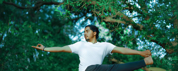 100-Stunden Traditional Yoga TTC