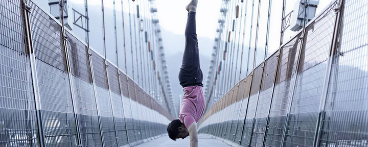 100-Stunden-Holistisches Yoga-Lehrertraining in Rishikesh