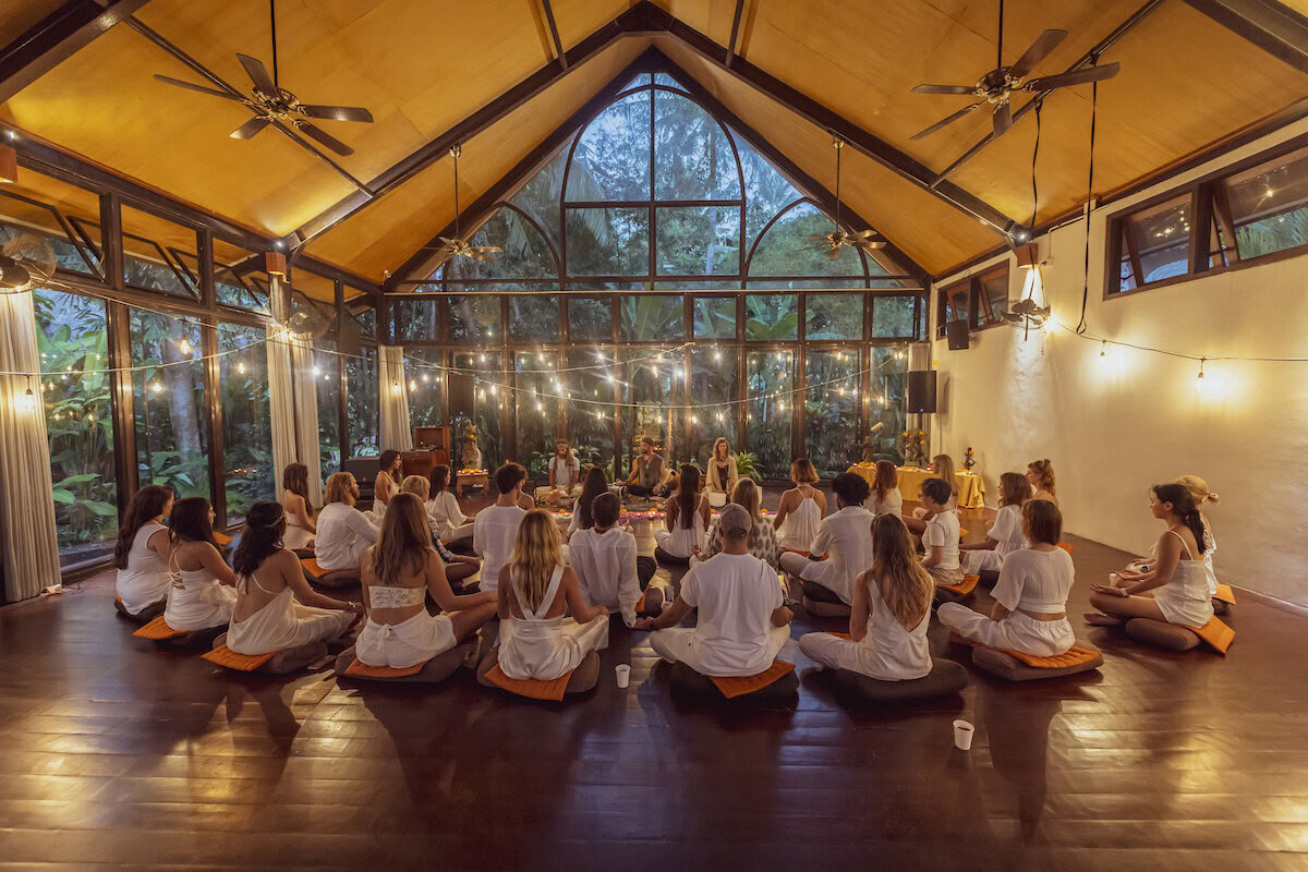SomaYoga 200 200HR Präsenz-Yoga- & Somatics-Lehrerausbildung