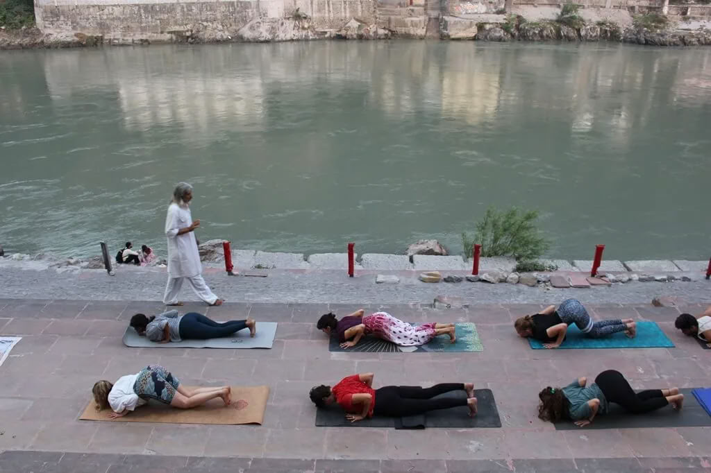 Yoga-Therapie-Training Retreat in Rishikesh – 21 Tage