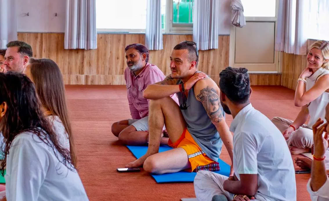 300-Stunden-Hatha-Yoga-Lehrertraining in Rishikesh, Indien – 01. Jul – 18. Aug