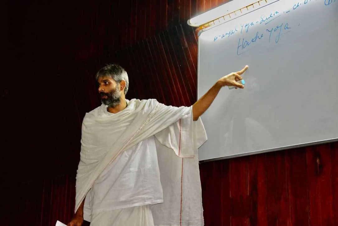 300 Stunden Hatha-Yoga-Lehrertraining in Rishikesh, Indien – 01. Sep. – 19. Okt.