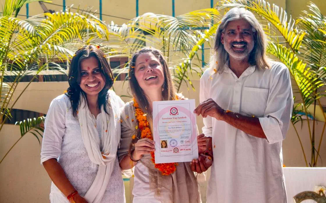 300 Stunden Hatha-Yoga-Lehrertraining in Rishikesh, Indien – 01. Nov. – 19. Dez.