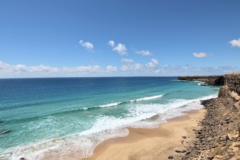 Solo-Retreat: Jeden Tag Surfen