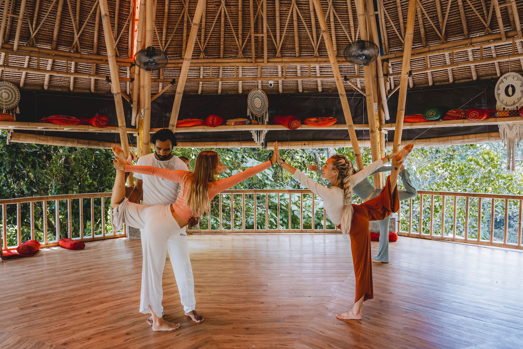 200 Std. Yoga-Lehrerausbildung in Bali, Amertham