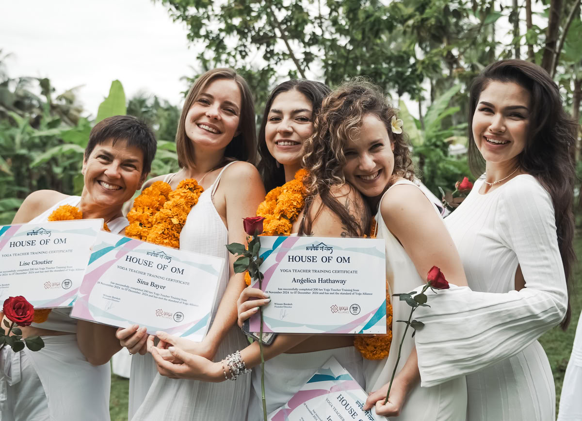 200 Std. Yoga-Lehrerausbildung in Bali, Amertham