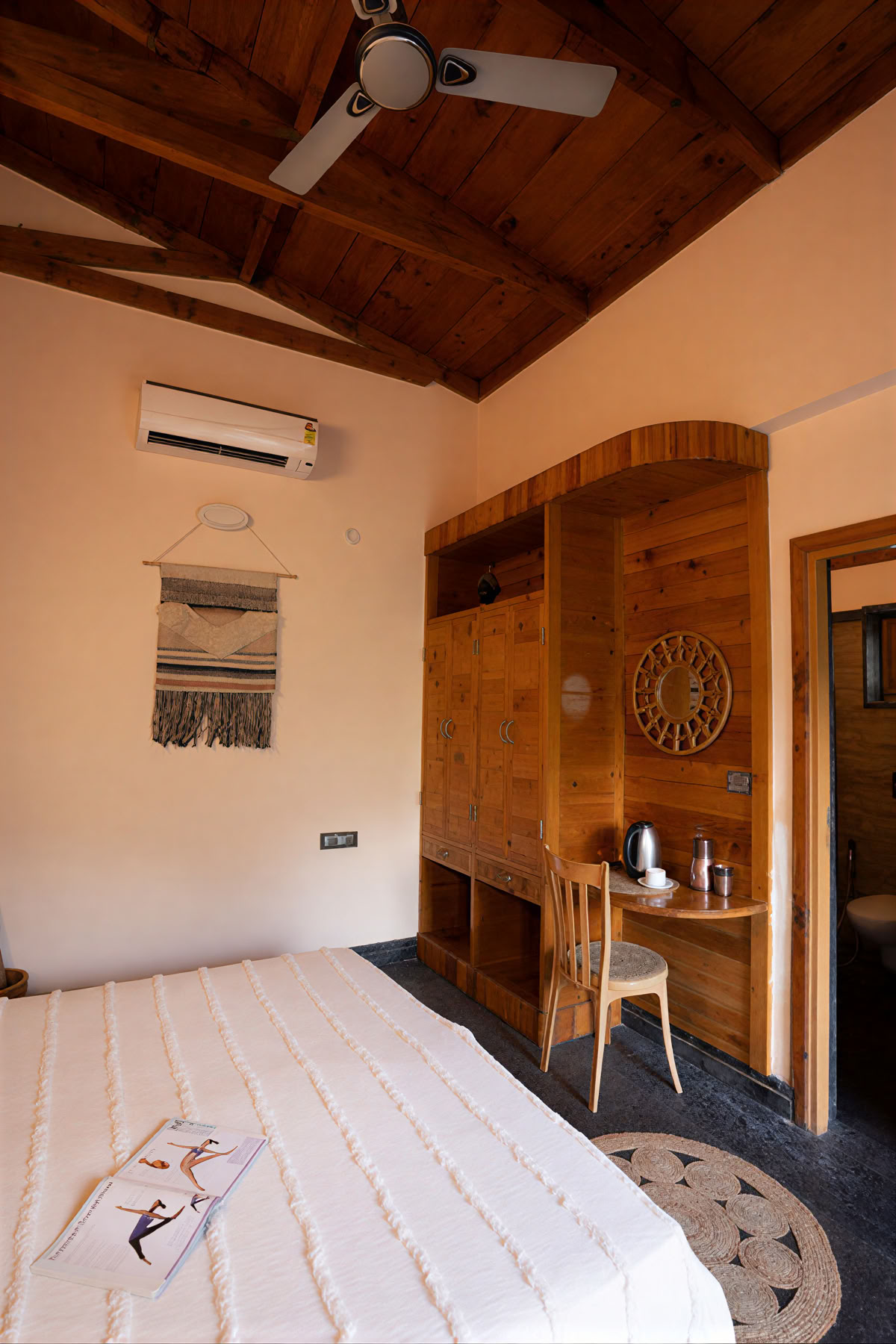300-Stunden-Yoga-Lehrerausbildung in Rishikesh – 13. Aug. - 11. Sep. 2026