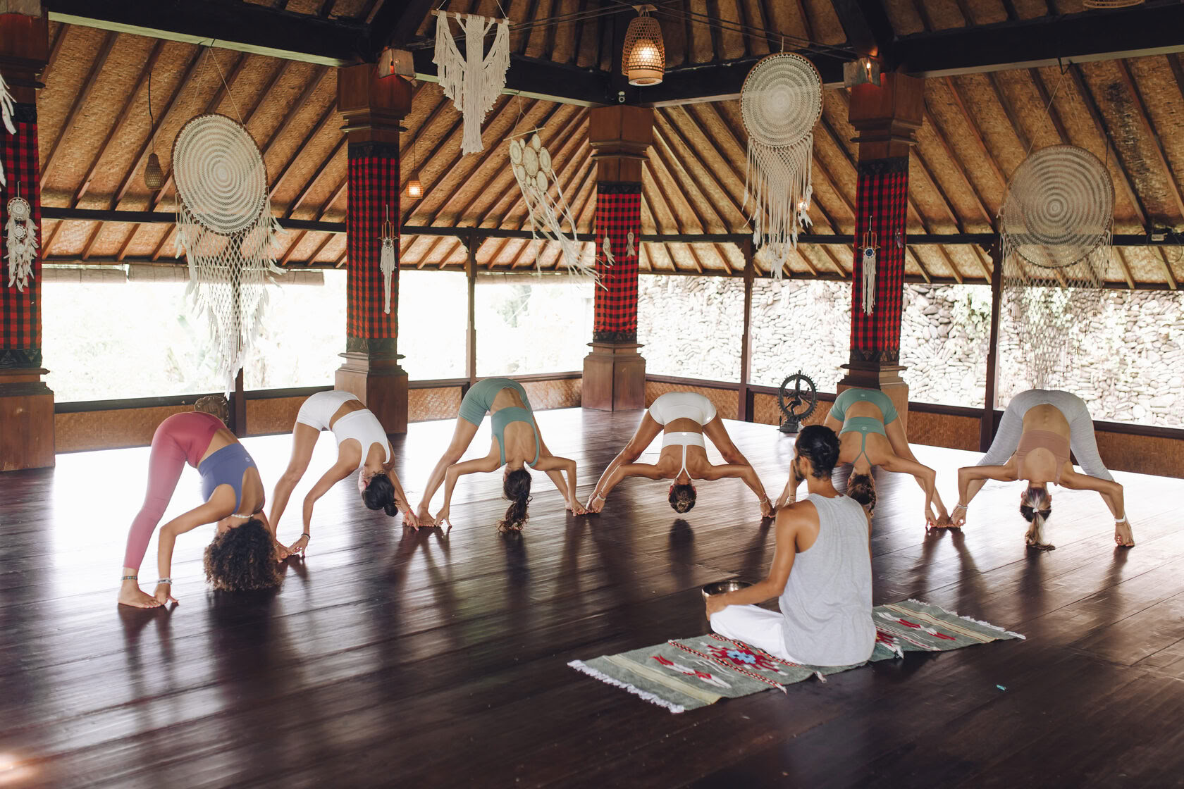 200-Stunden-Yoga-Lehrer-Ausbildung