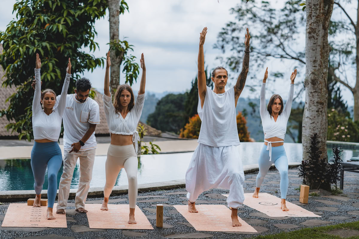 300-Stunden Yoga Lehrer Ausbildung – 11. Mai - 7. Juni 2026