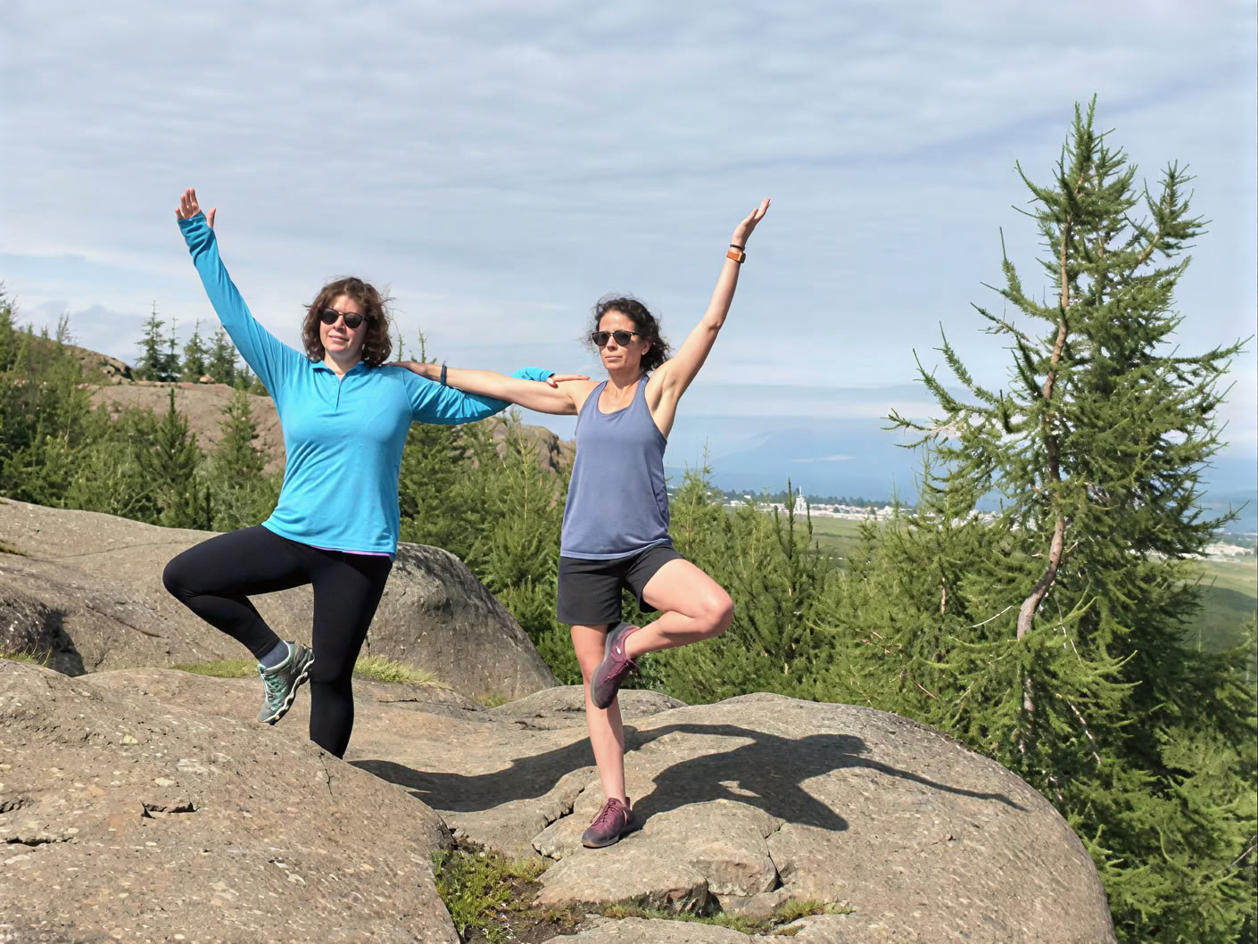 Yoga & Wandern Midnightsun Retreat in Island – Daten 2025