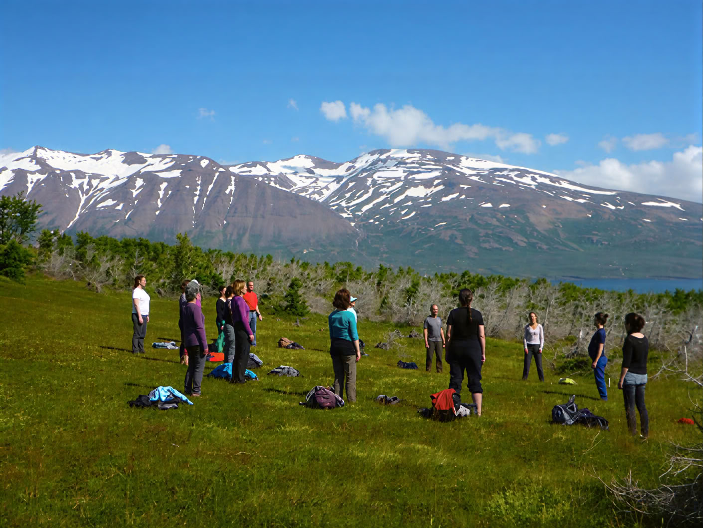 Yoga & Wandern Midnightsun Retreat in Island – Daten 2025
