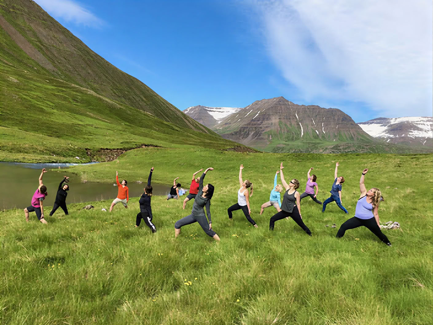 Yoga & Hike Midnightsun Retreat in Iceland – Dates 2026