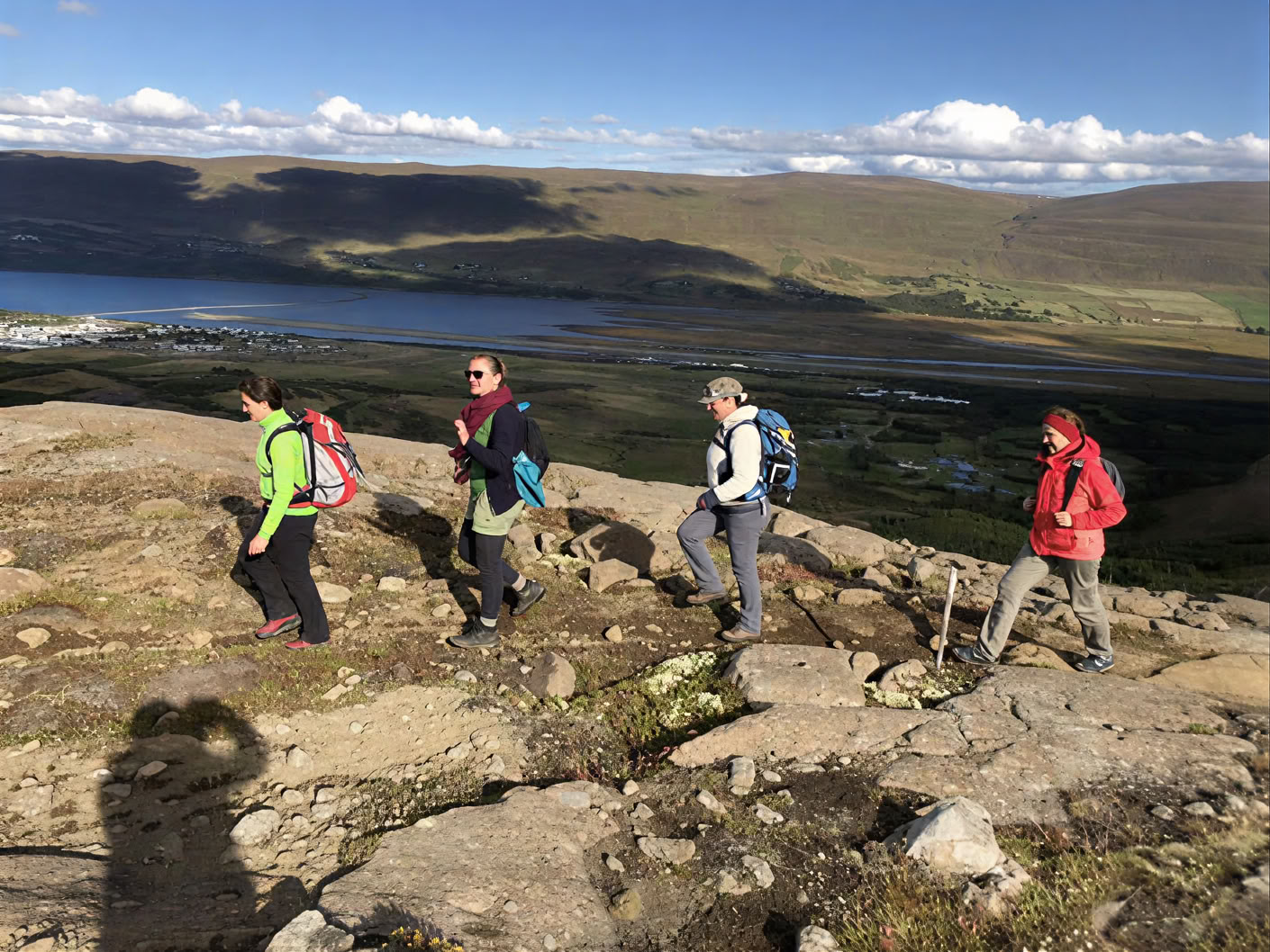 Yoga & Hike Golden Autumn Retreat Iceland – Dates 2026
