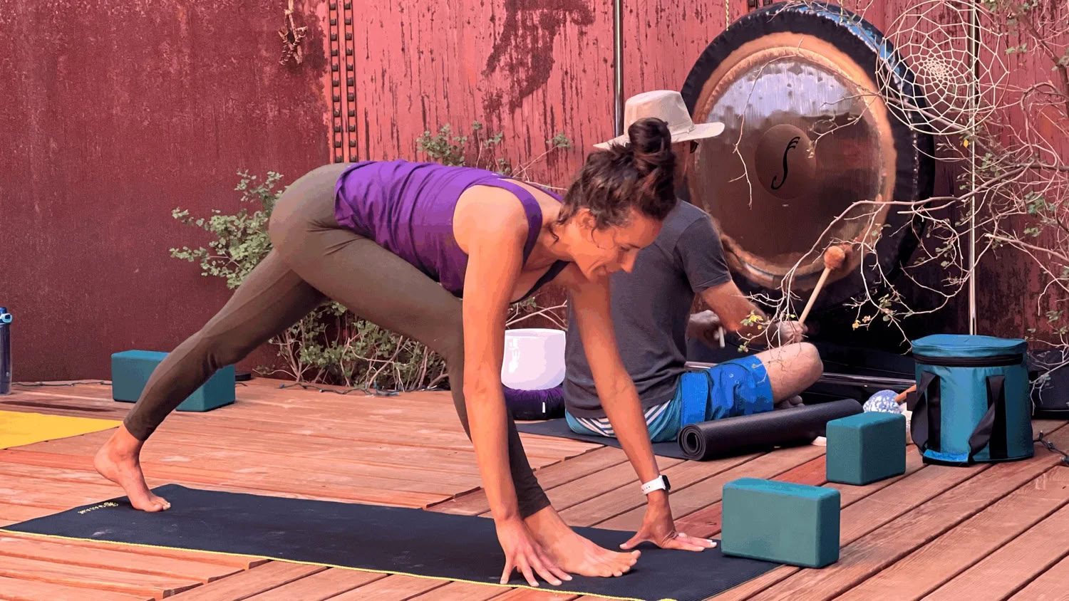 FUNctional Yoga Flow mit Mallory Hainey — Historisches Boutique-Camp | CampV | Vancorum, Colorado