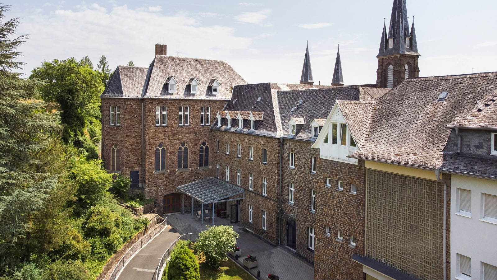 Yoga-Detox-Retreat mit Wandern im Kloster Waldbreitbach