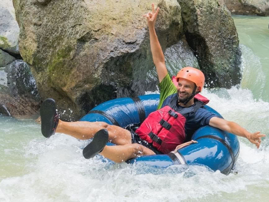 Tubing auf dem Fluss