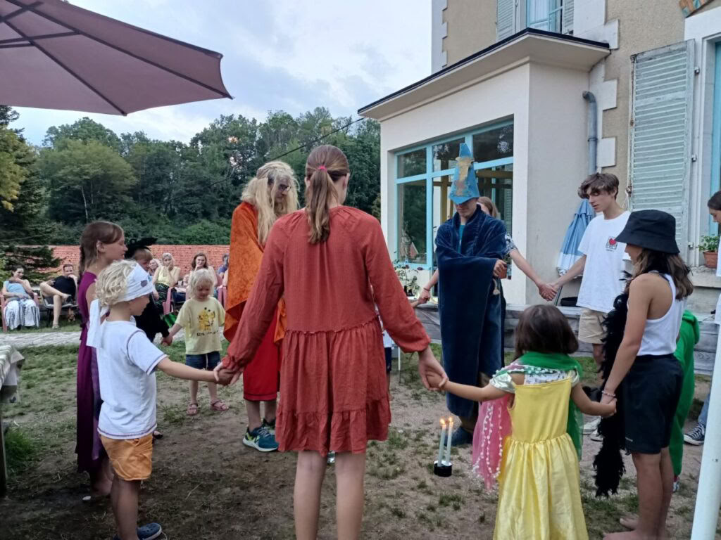 Über Hobbits, Elfen, Zwerge, Menschen und Zauberer: Kinderwoche mit Richard