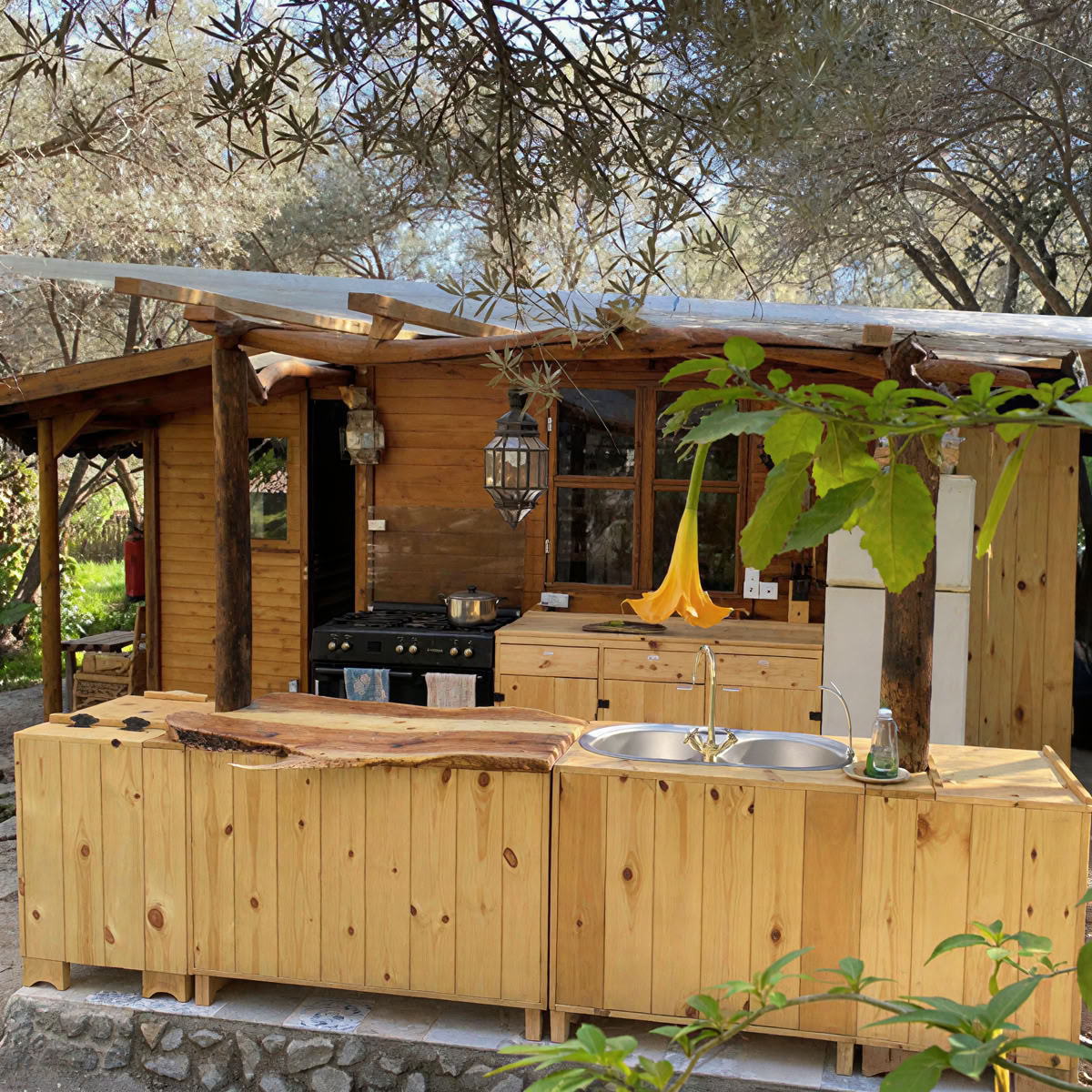 Back to the Source Yoga Retreat und YACEP- Spanien