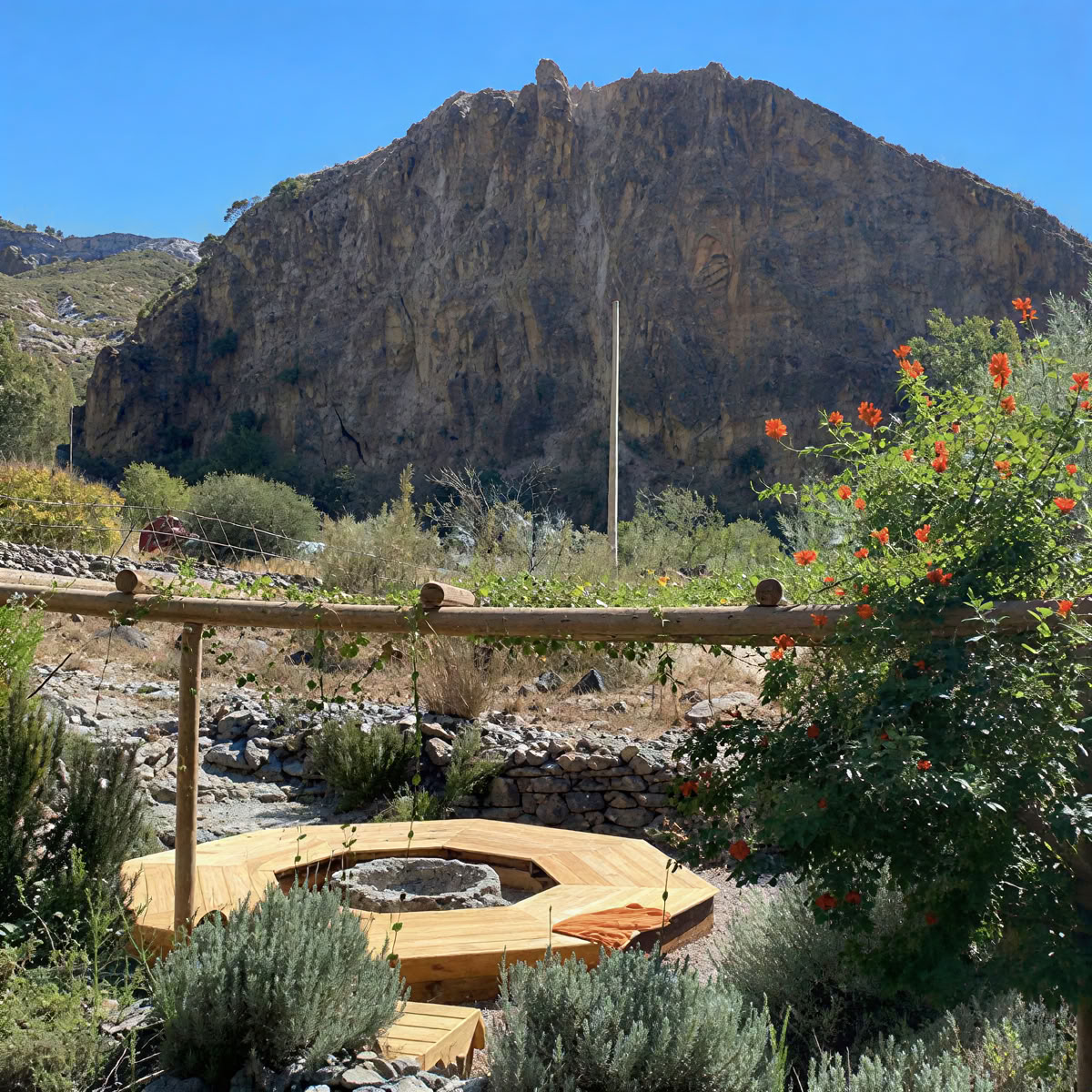 Back to the Source Yoga Retreat und YACEP- Spanien